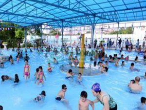 Cách sử dụng PAC xử lý nước hồ bơi đúng cách