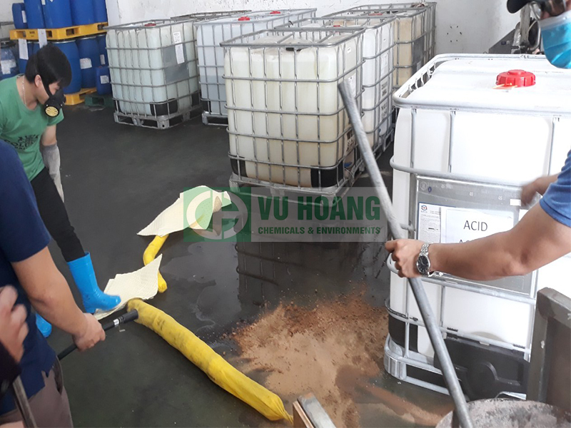 Biện pháp xử lý khi axit nitric HNO3 bị rò rỉ, tràn đổ trong các trường ...