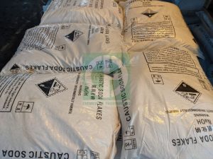 Vũ Hoàng bán xút vảy NaOH giá tốt tại miền Bắc