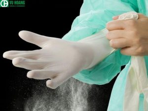 Cần sử dụng bao tay khi sử dụng hoá chất