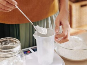 Xút ăn da được chia đúng tỉ lệ an toàn và sử dụng cẩn thận