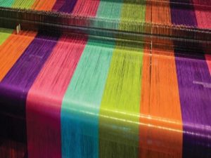 NaOH trong công nghiệp dệt và nhuộm màu