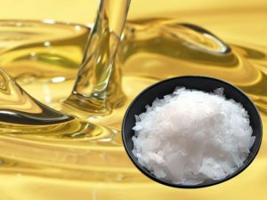 Lợi ích khi sử dụng xút vảy trong tinh chế dầu ăn
